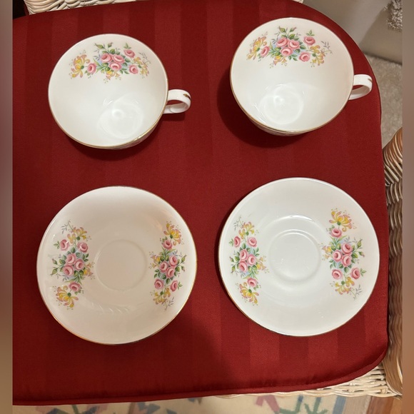 TWO (2) Shelley Fine Bone China-2 cup and saucer set - Picture 8 of 9